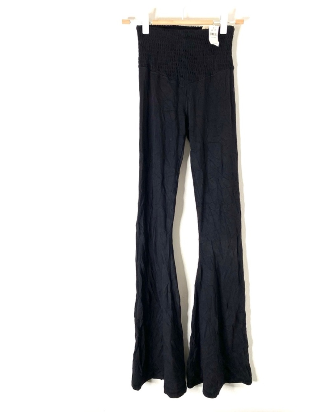 OFFLINE by Aerie Real Me Super Flare Hi-Rise Leggings NWT Smocked Waist Stretch